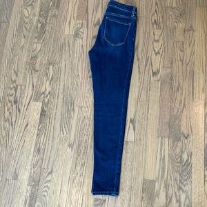 High waisted jeans